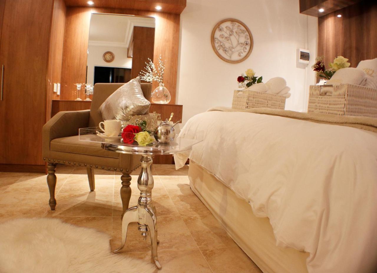 Keret Accommodation Беллвілл Екстер'єр фото